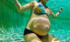Tập aerobic dưới nước tốt cho phụ nữ mang thai